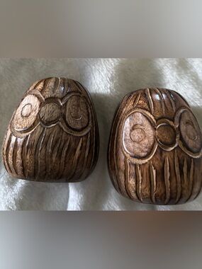 Hand-Carved Wooden Owl Figurines - Brown Decorative Set of 2